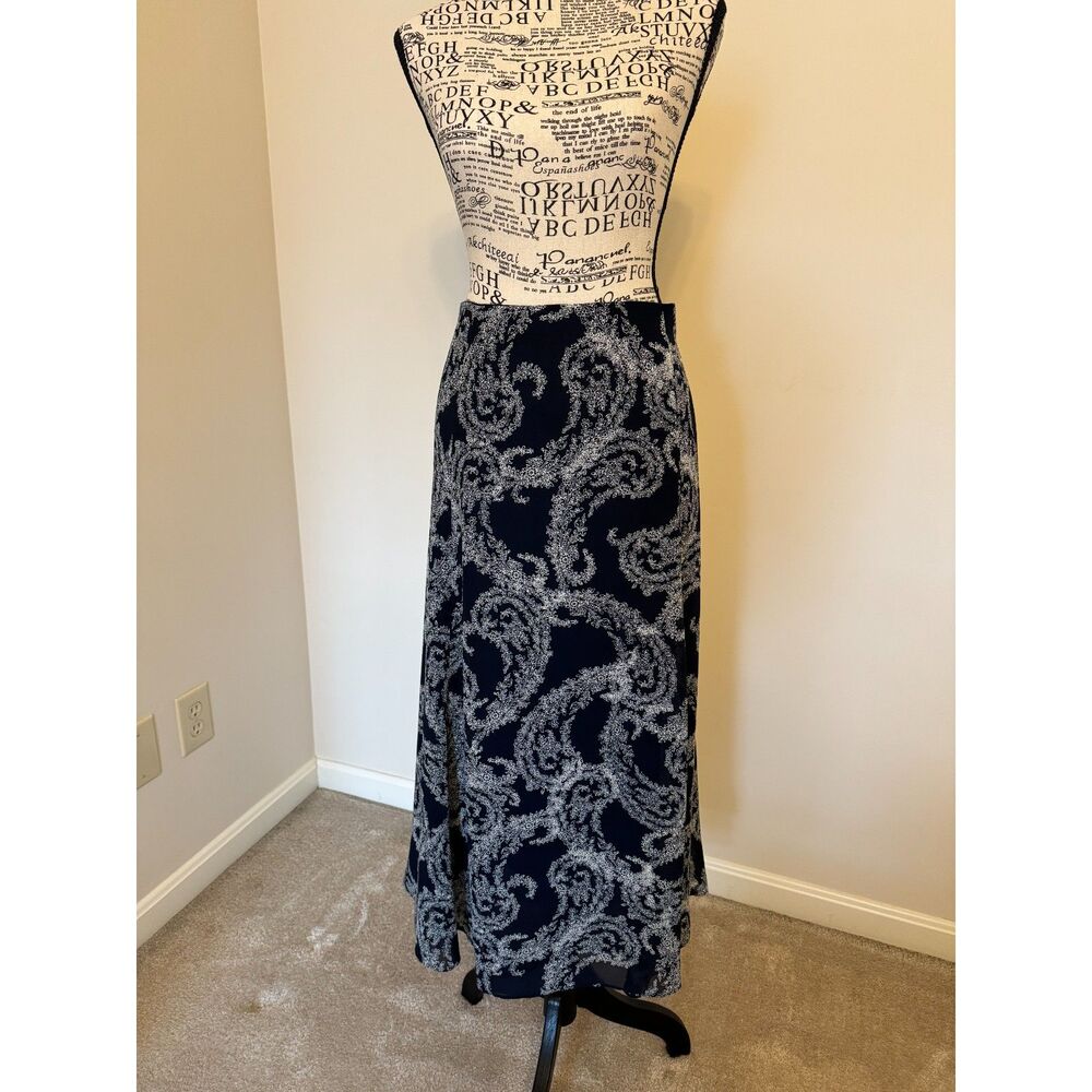 Liz Claiborne navy blue and white paisley skirt size 12